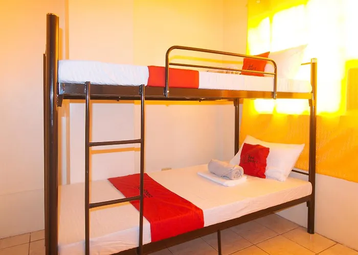 Hotel Reddoorz @ Caberto Mansion De Condotel *