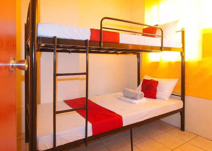 Hotel Reddoorz @ Caberto Mansion De Condotel