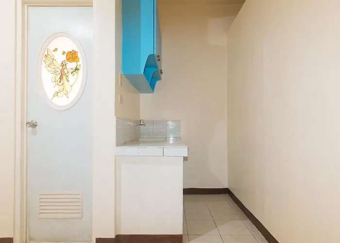 Reddoorz @ Caberto Mansion De Condotel Hotel