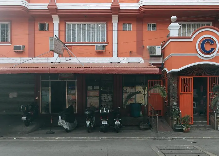Hotel Reddoorz @ Caberto Mansion De Condotel