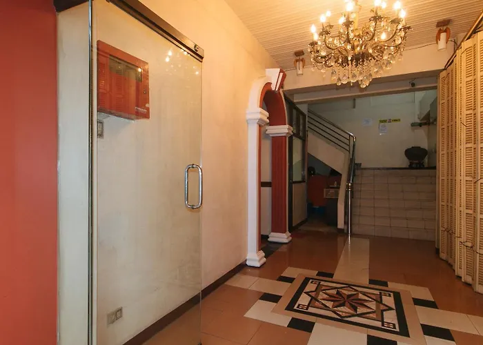 Reddoorz @ Caberto Mansion De Condotel Manila